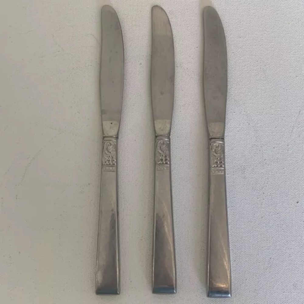 3 Oneida WM Dalton BROOKWOOD Stainless Steel Knives Knife 8.5" Vintage Flatware - Picture 1 of 8
